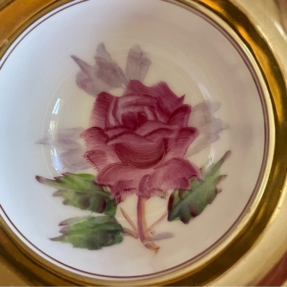 Vintage Oakwood Hand Painted 1940s-1950s tea cup and saucer set - Picture 8 of 16